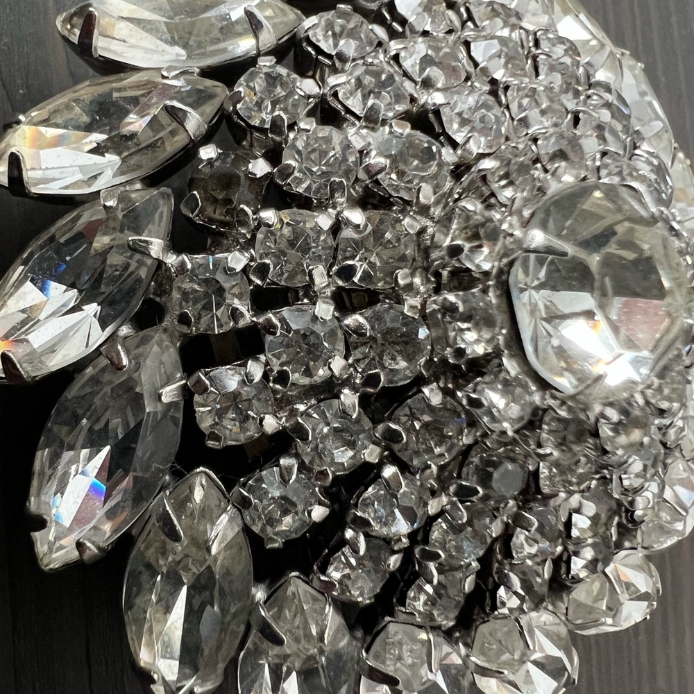 Large Vintage 1950's Rhinestone Brooch Pin - Picture 4 of 6